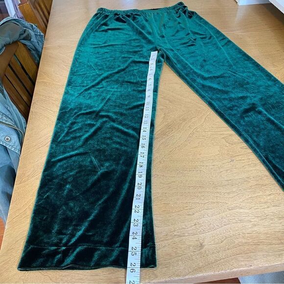 Vintage Forest Green Velvet Wide Leg Pants Size Medium - Picture 8 of 8